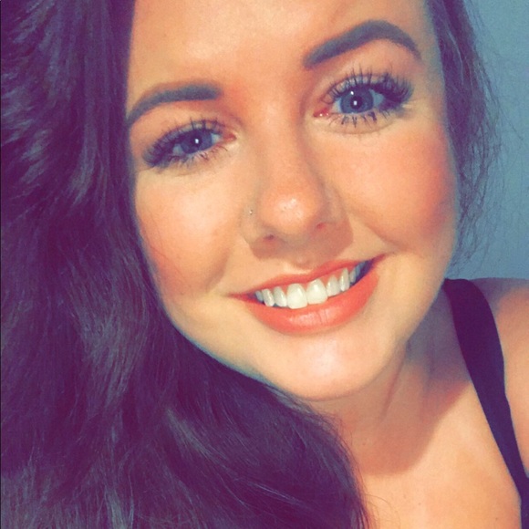 Meet your Posher, Haley - Picture 4 of 6